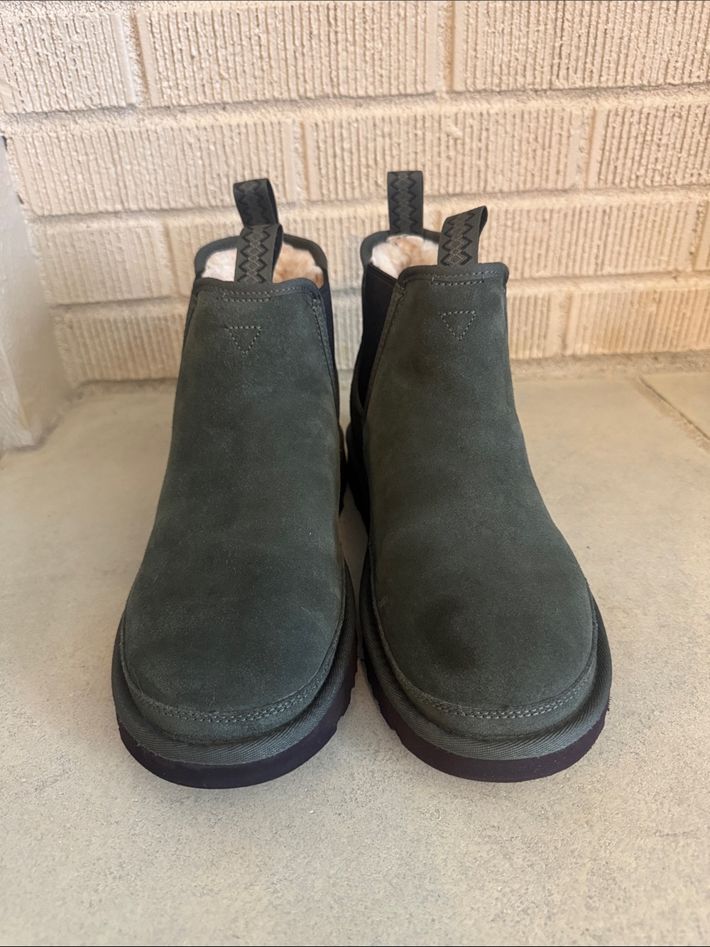 Men's Suede Chelsea Boots in Dark Green